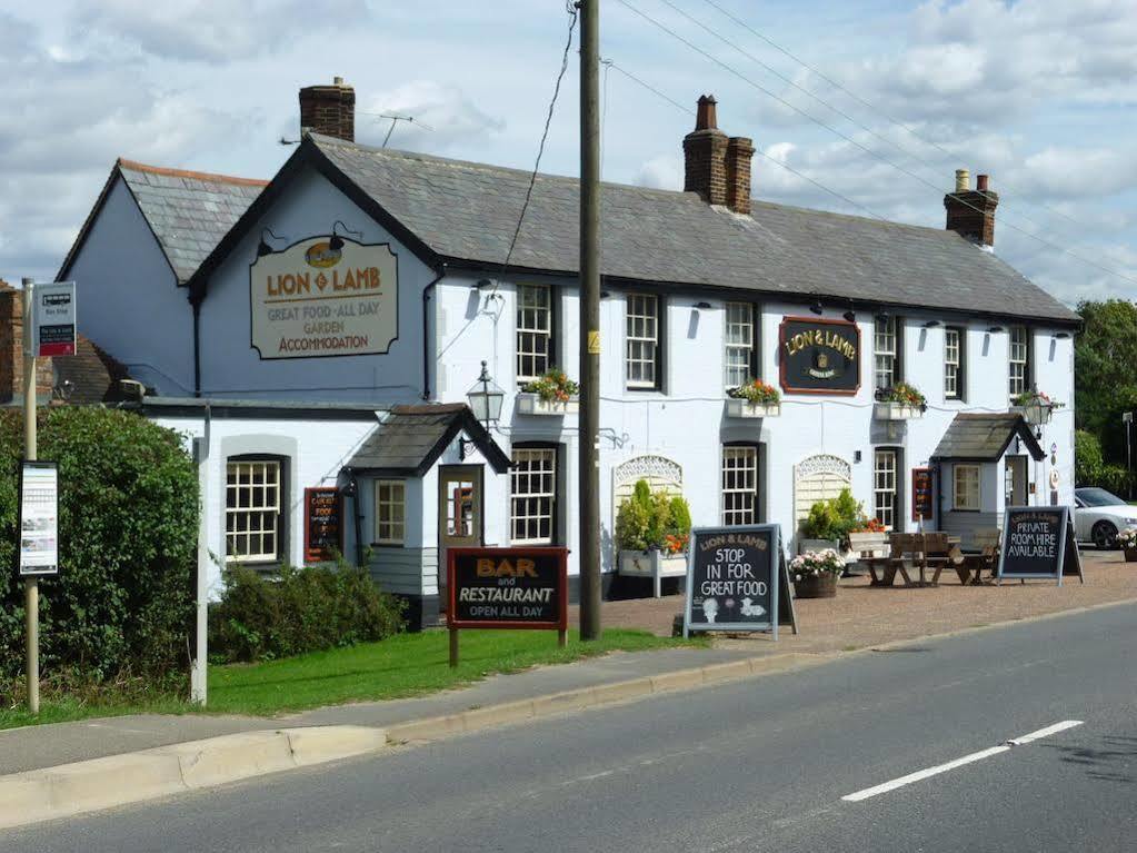 เดอะ ไวท์ เฮาส์ Bed & Breakfast Takeley ภายนอก รูปภาพ